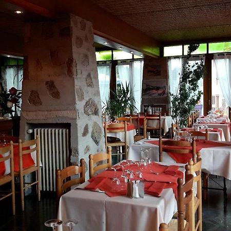 Hotel Le chalet Sembadel Buitenkant foto
