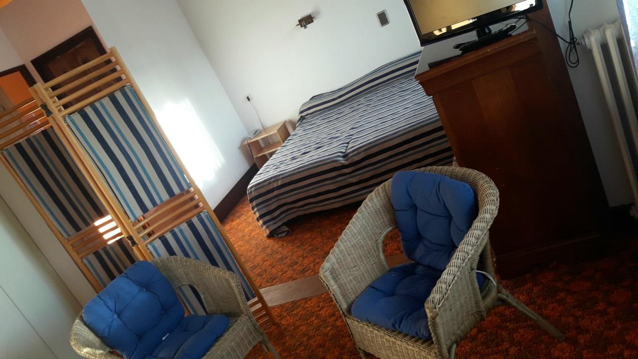 Hotel Le chalet Sembadel Buitenkant foto